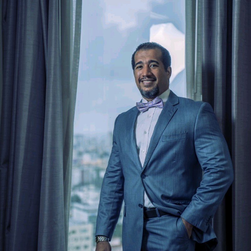 Eddy Hernández portrait